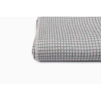 LARGE THROW MESH 2 PLY NS042